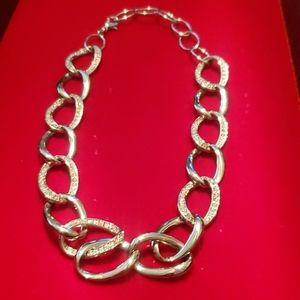 Silver elegant necklace